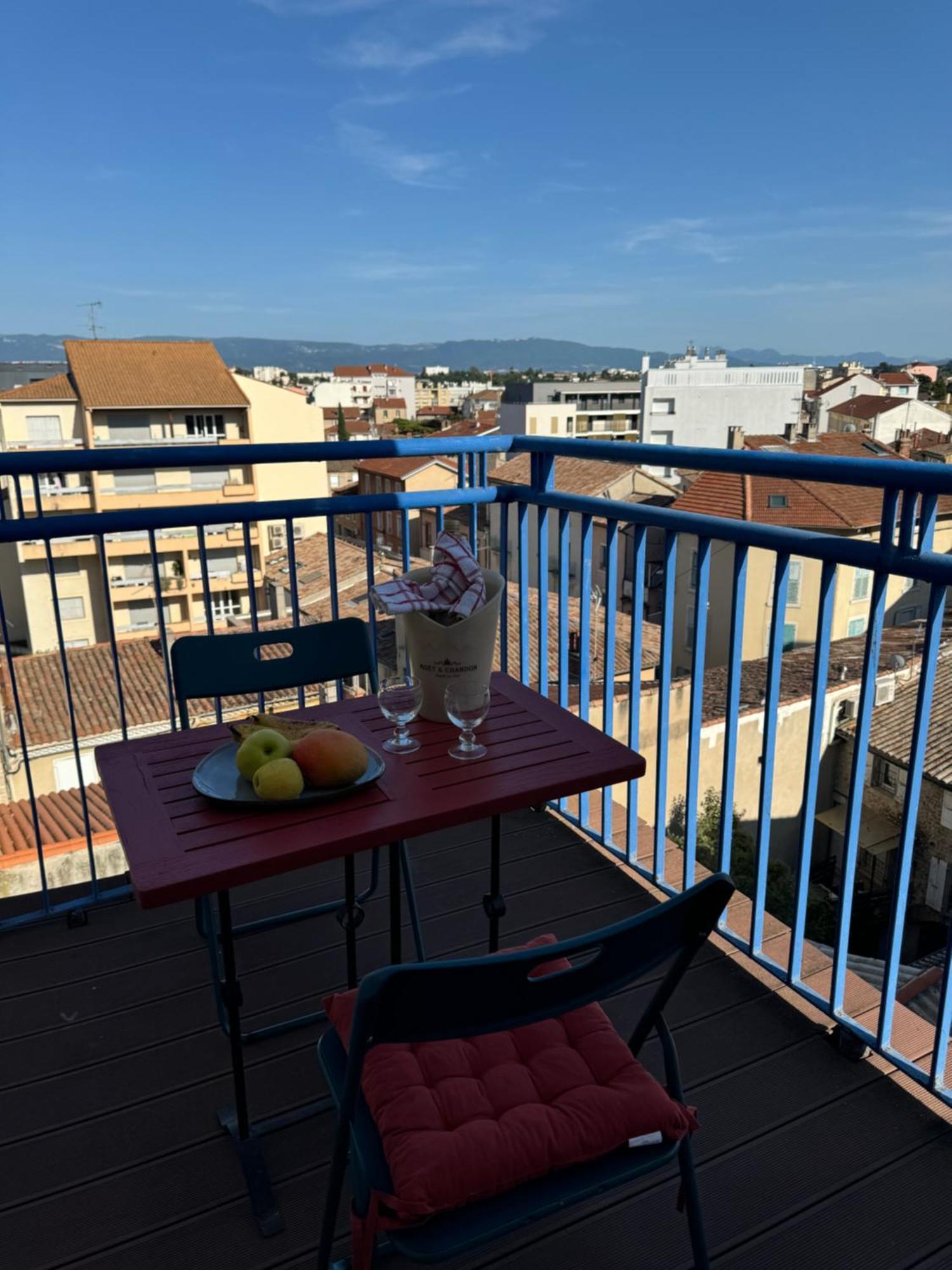 Appartement Terrasse Au Coeur De Valence 54 Exterior photo